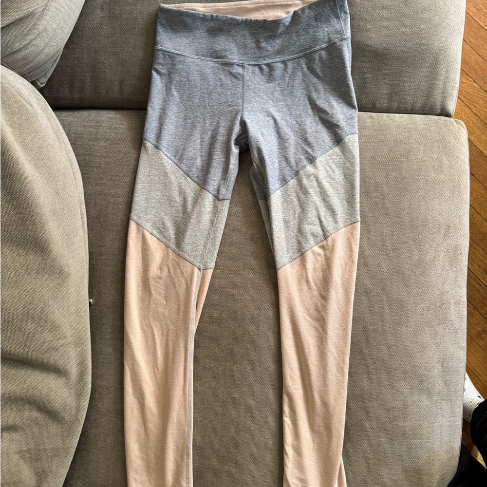 Outdoor Voices activewear set - Picture 4 of 4